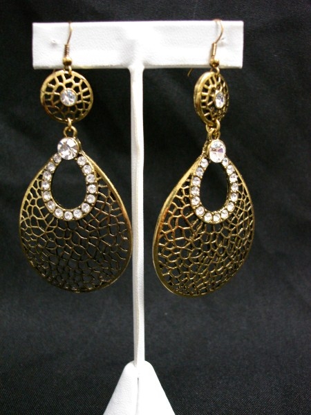 Gold Tone Earring